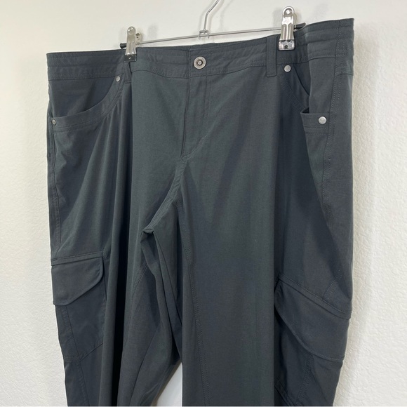 KUHL Women's Freeflex Roll-Up Cargo Pants Koal size 18W - Picture 3 of 10